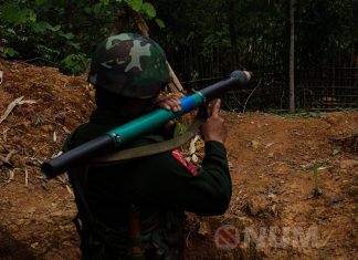 မြစ်ကြီးနား-ဖားကန့်လမ်းမပေါ်က(၁၆) မိုင်နဲ့ (၁၈) ကြား စစ်ကောင်စီ ကားနှစ်စီးကို လက်နက်ကြီး(RPG) နဲ့ KIA ပစ်ခတ်